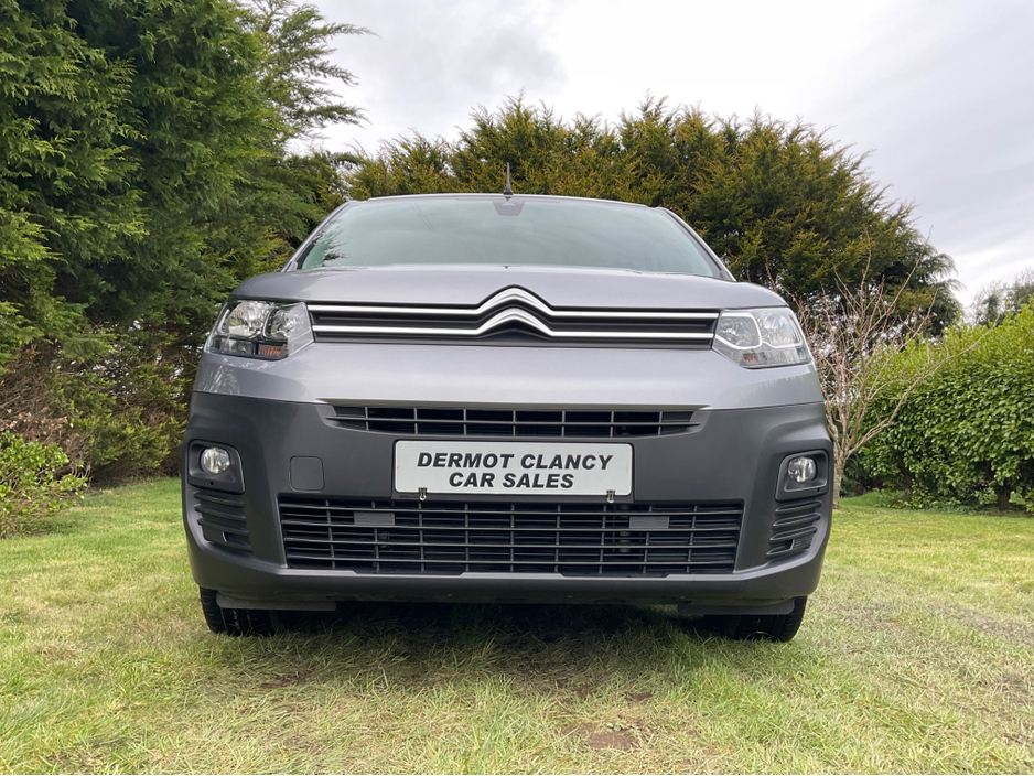 2024 Citroen Berlingo - image 2