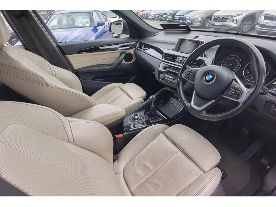 2016 BMW X1 - image 8