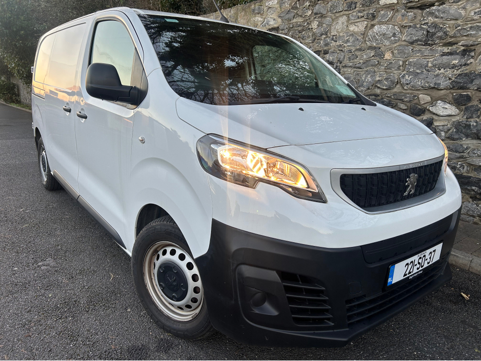 2022 Peugeot Expert EACTIVE STANDARD 100KW 50KWH 4 €14,950