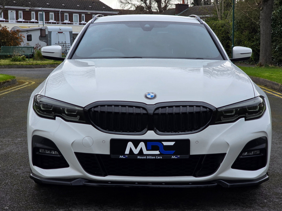 2021 BMW 3 Series - image 14