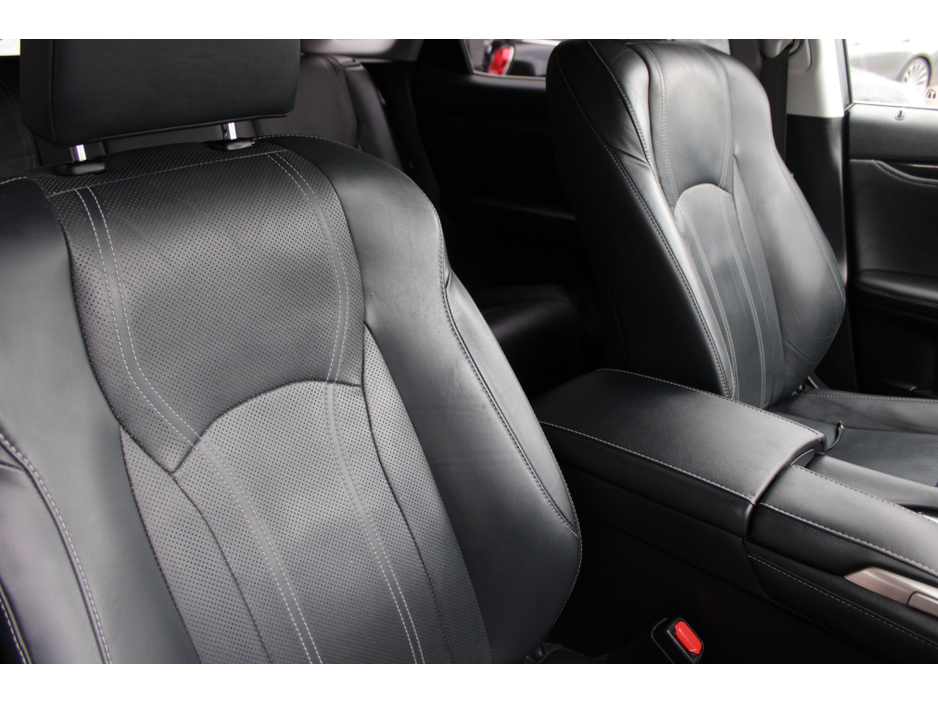 2019 Lexus RX 450hL - image 11