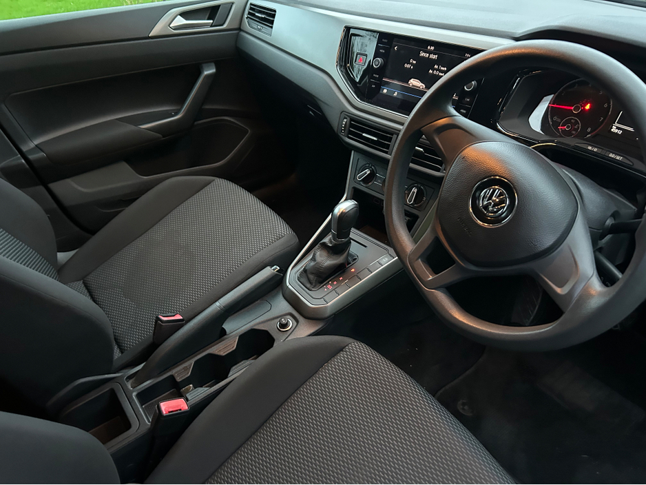 2018 Volkswagen Polo - image 10