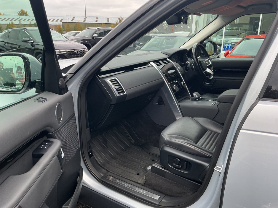 2021 Land Rover Discovery SE D MHEV AUTO €34,500