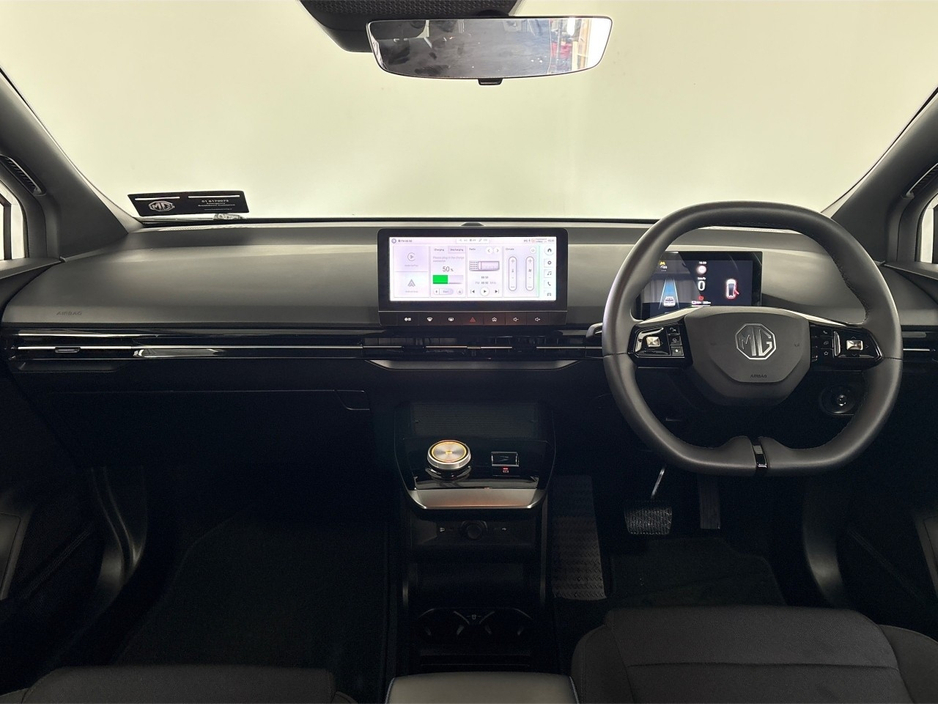 2025 MG 4 EXCITE LR**DIGITAL DASH**MULTIFUNCTIONAL STEERING WHEEL**APPLE CARPLAY ANDROID AUTO**REVERSE CAMERA**KEYLESS START**AIR CONDITIONING**CRUISE CONTROL**BLACK CLOTH INTERIOR**FINANCE AVAILABLE** €25,495