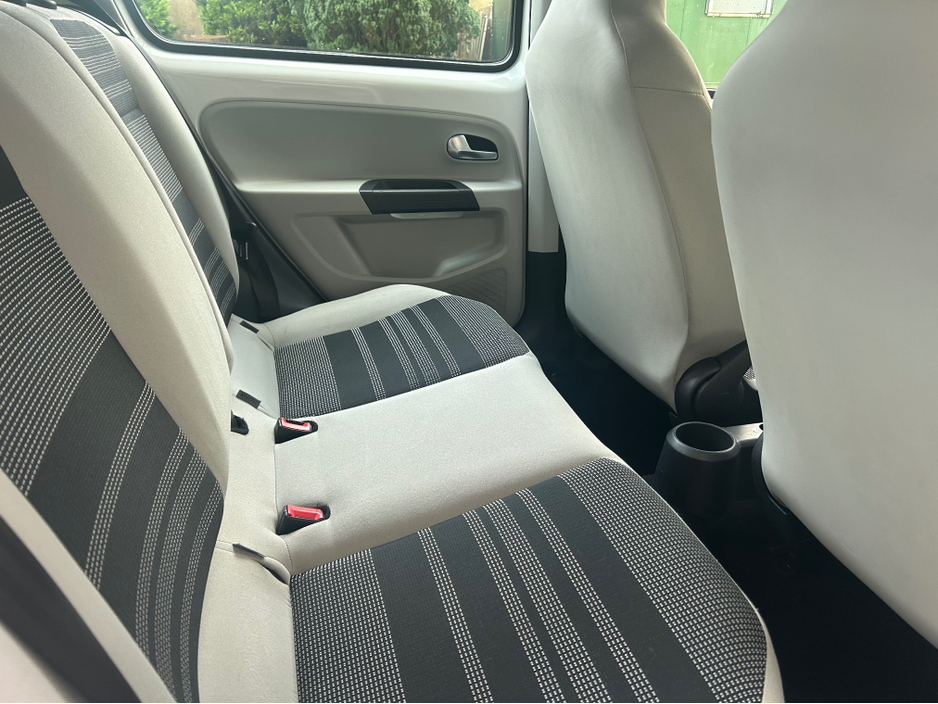 2015 SEAT Mii 5DR 1.0 75HP SE 3DR €5,995