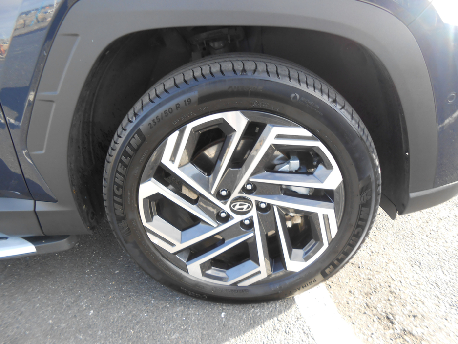 2025 Hyundai Tucson - image 25