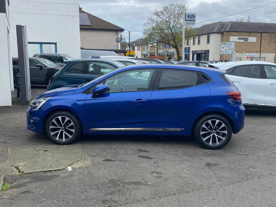 2020 Renault Clio - image 11