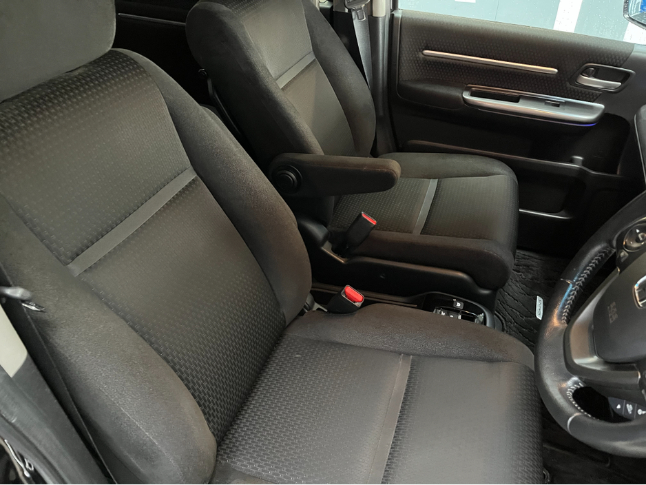 2020 Honda Stepwagon €28950 2020 HONDA STEPWAGON EHEV G SPADA SENSING 2.0 AUTOMATIC / CRUISE CONTROL / REVERSE CAMERA / AUTOMATIC DOORS / 7 SEATS €28,950