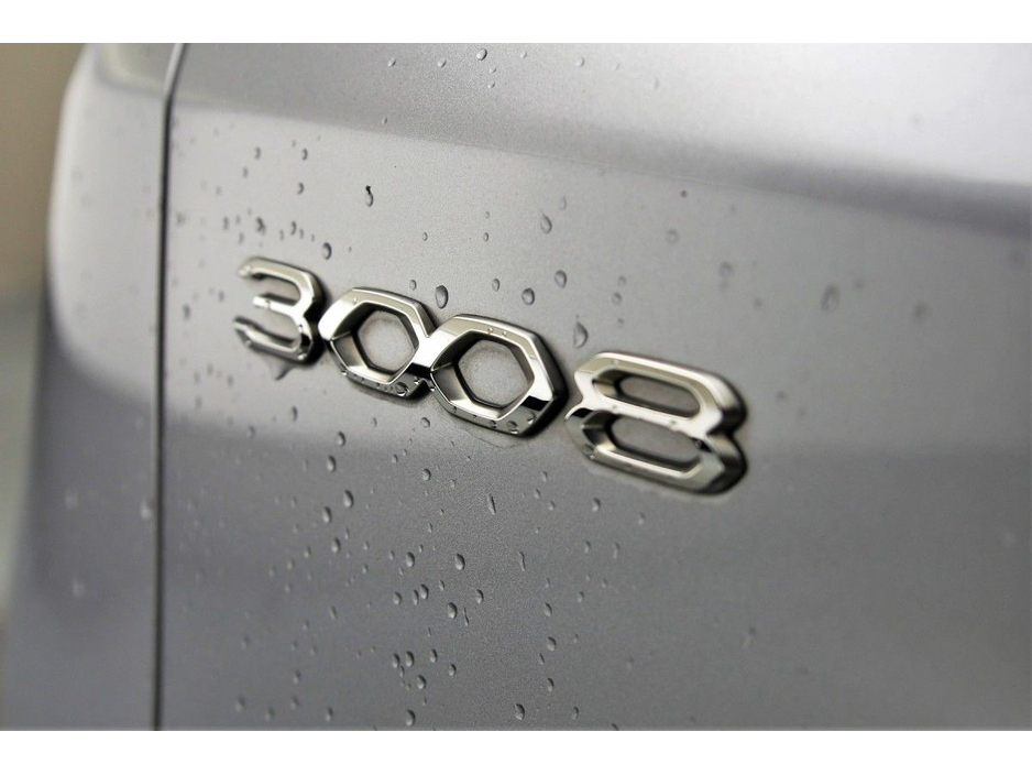 2022 Peugeot 3008 - image 27