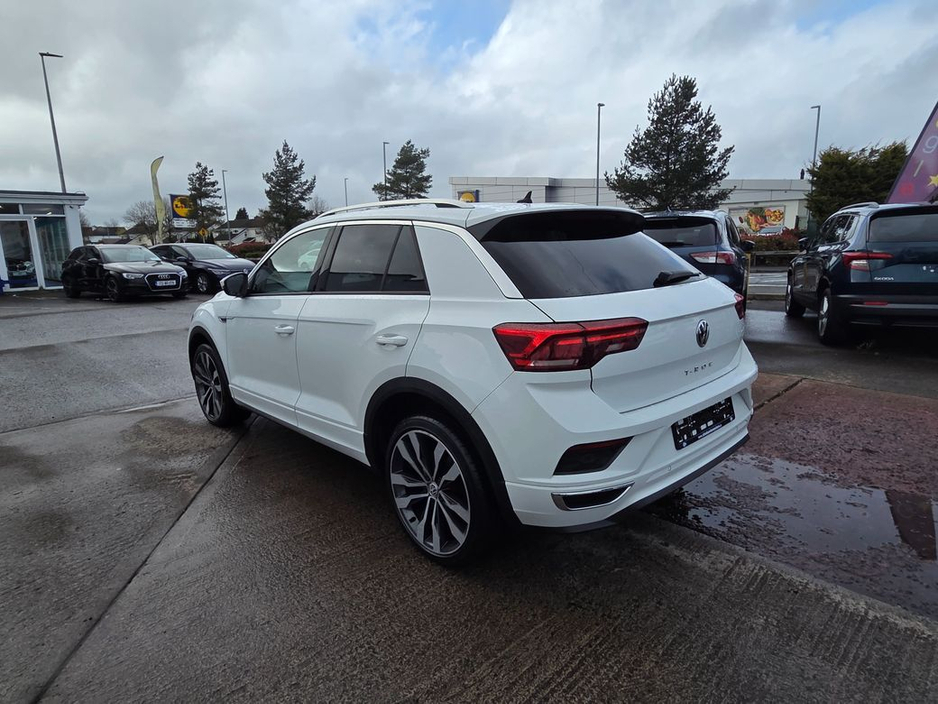 2018 Volkswagen T-Roc - image 6