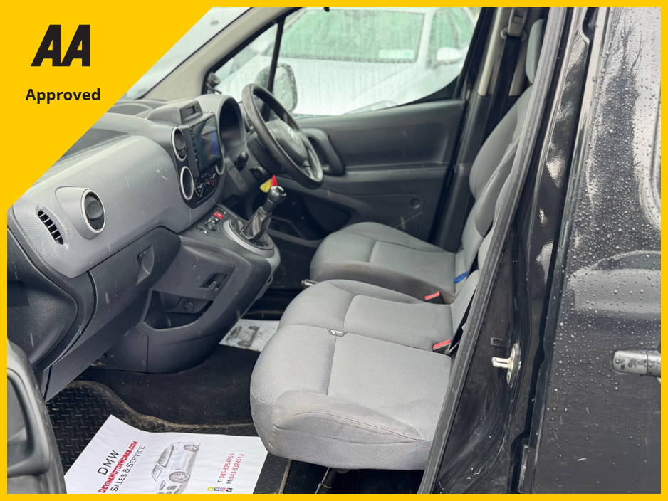 2016 Citroen Berlingo - image 2