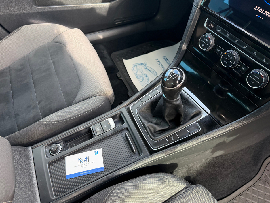 2019 Volkswagen Golf - image 15