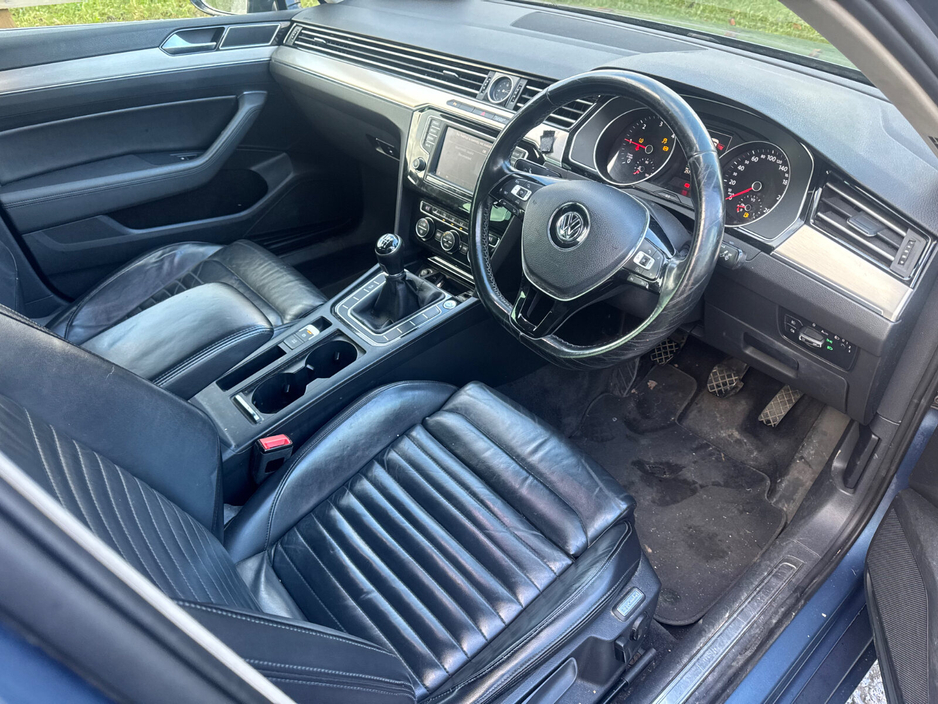 2015 Volkswagen Passat 2.0 TDI 190HP Highline €4,795