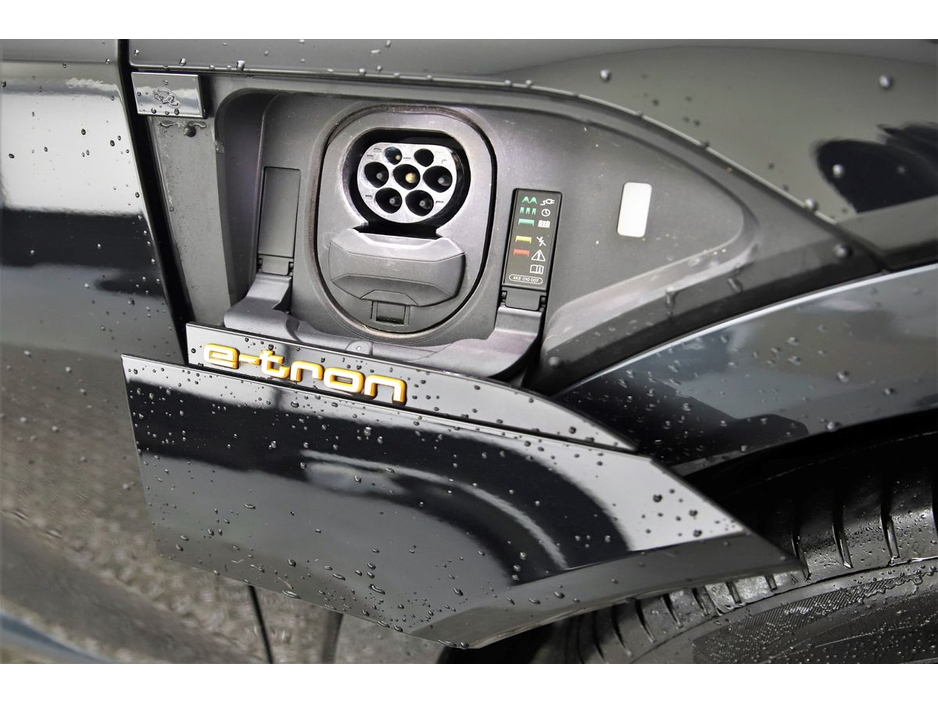 2020 Audi e-tron - image 26