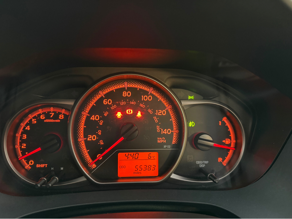 2015 Toyota Yaris Mint Yaris - 1.0 petrol - fantastic spec €11,750