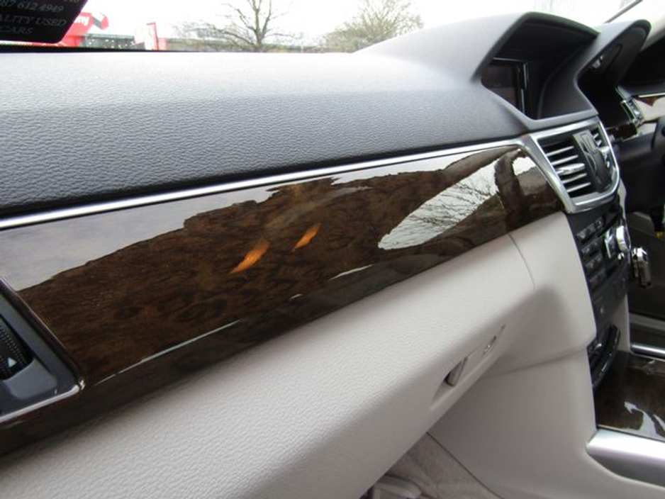 2013 Mercedes-Benz E Class E 200 CDI BE ECO 4DR Auto. LOW KLMS. €12,950