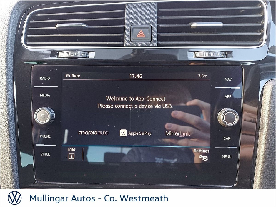 2018 Volkswagen Golf - image 17