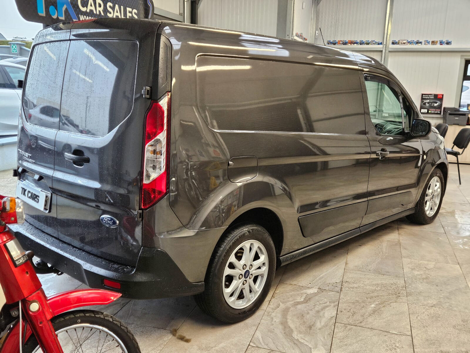 2020 Ford Transit Connect - image 4