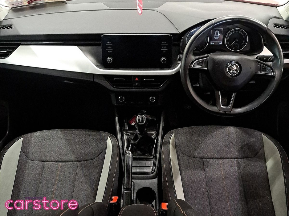 2020 Skoda Kamiq - image 11