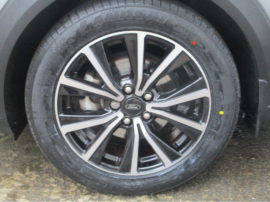 2024 Ford Puma - image 9