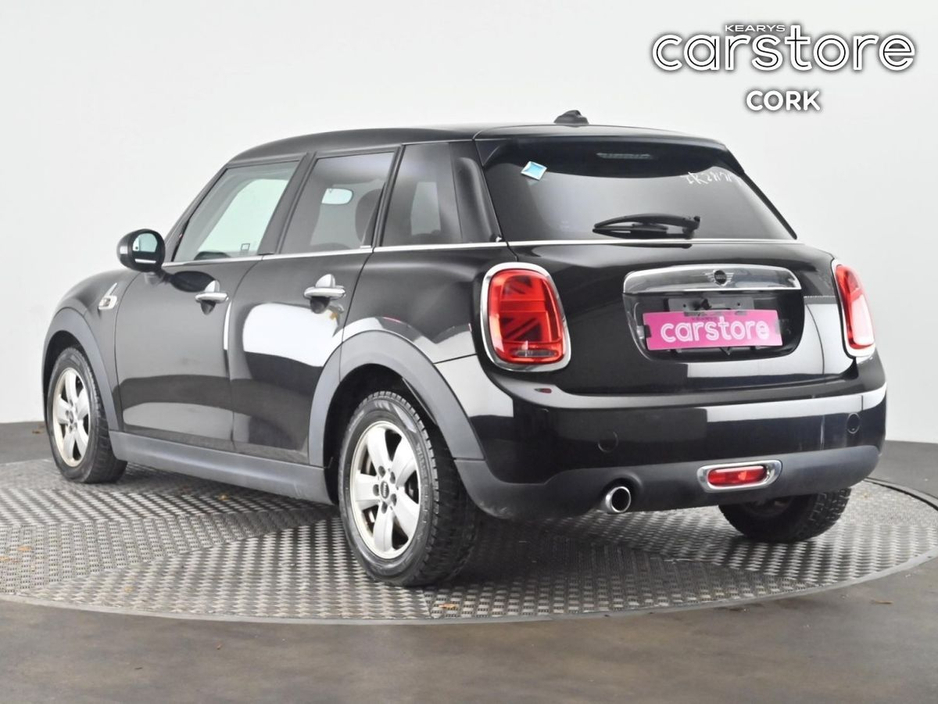 2019 MINI Hatch - image 3