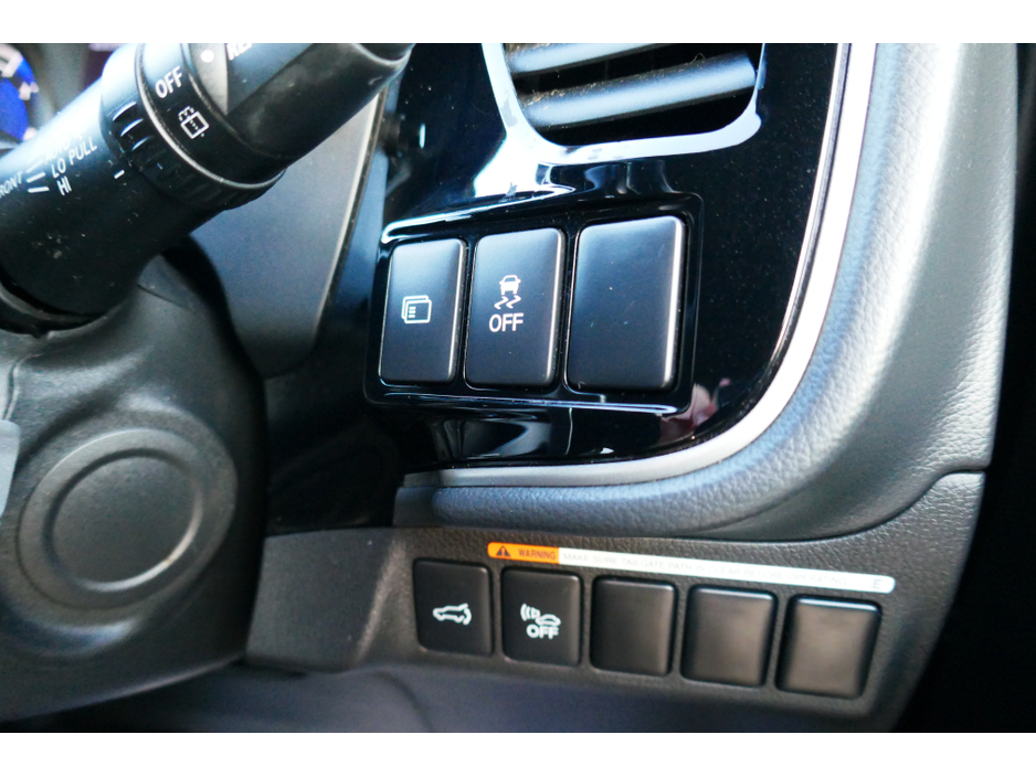 2019 Mitsubishi Outlander 2.4 4H PHEV 221BHP 5 5DR AUTO €21,750