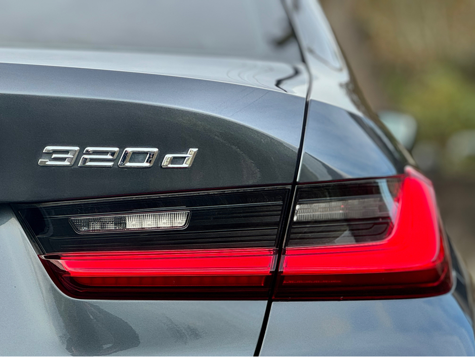 2021 BMW 3 Series G20 320D SE AUTO * BLACK PACK * €29,950