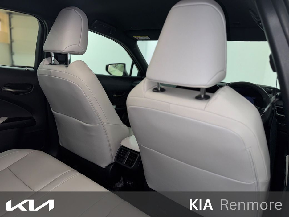 2024 Lexus UX 250 H Dynamic 4DR Auto €44,995