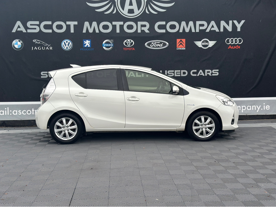 2014 Toyota Aqua Automatic €9,250