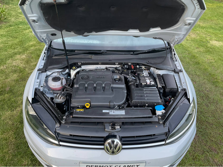 2018 Volkswagen Golf - image 25
