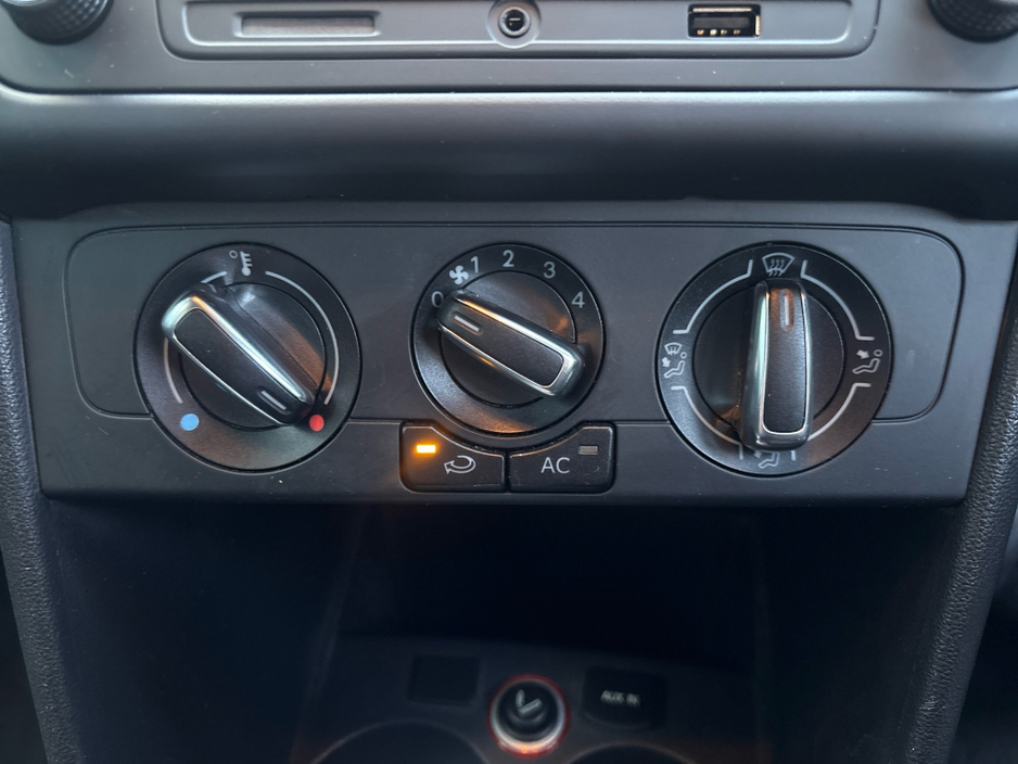 2013 Volkswagen Polo Volkswagen Polo 1.2 Petrol Automatic €9,950