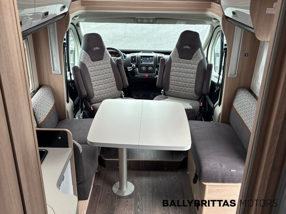 2025 Citroen Relay - image 8