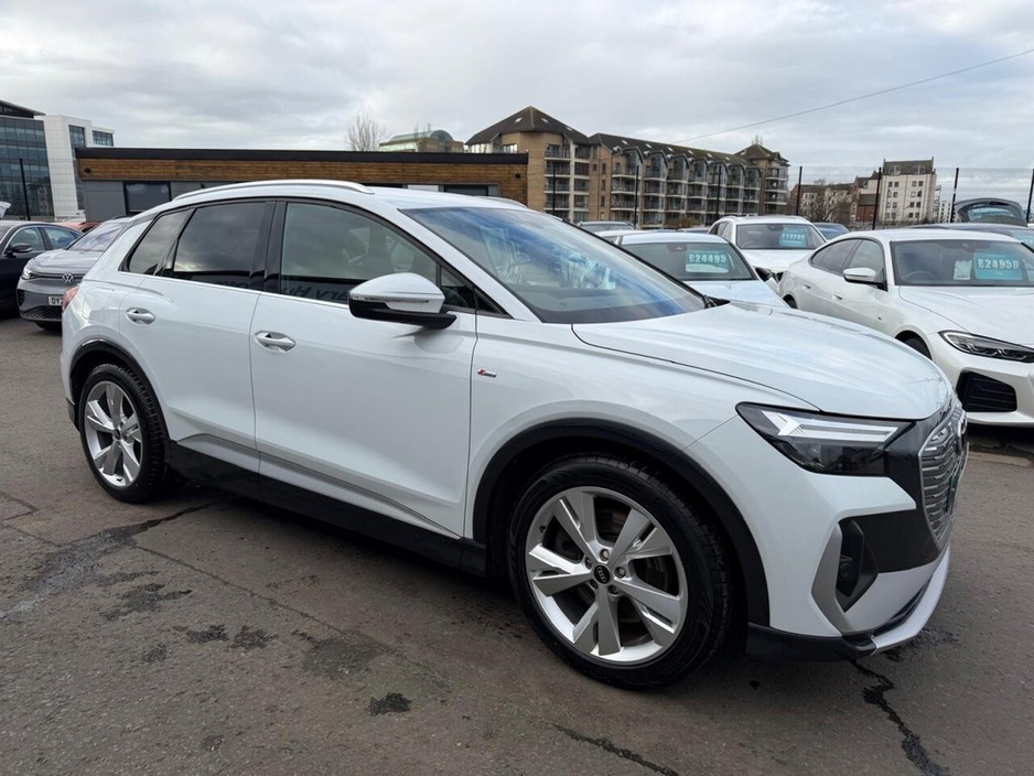 2024 Audi Q4 e-tron - image 2