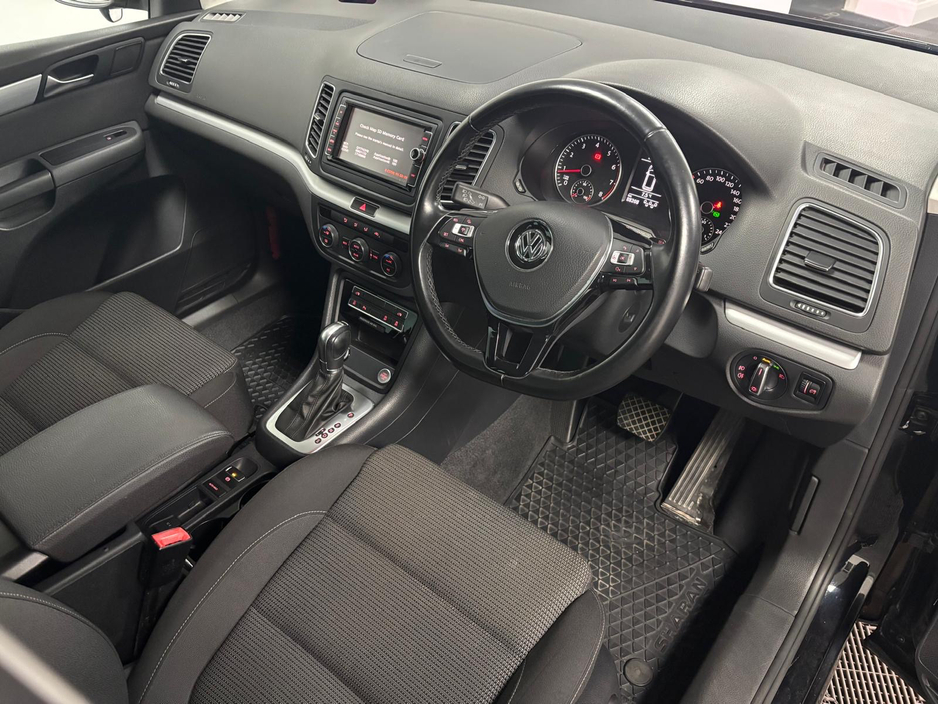 2018 Volkswagen Sharan VOLKSWAGEN SHARAN 7 SEATER 1.4 PETROL DSG*HEATED ALCANTARA SEATS*REVERSE CAM & PARKING SENSORS*ELECTRIC TAILGATE*AUTO HOLD*FOLDING MIRRORS*FINANCE AVAILABLE TRADE INS WELCOME*
