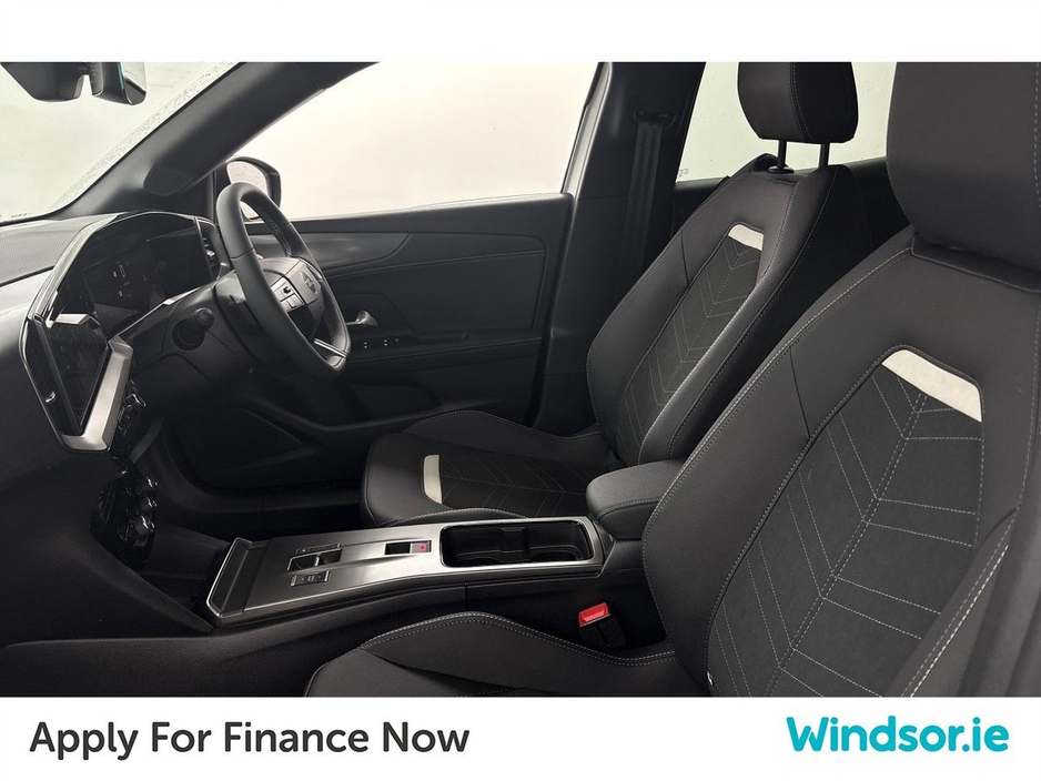 2026 Opel Mokka - image 4