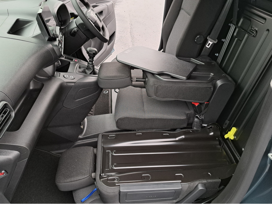 2026 Opel Combo SPORTIVE L1H1 1.5TD 100BHP **TOP SPEC**