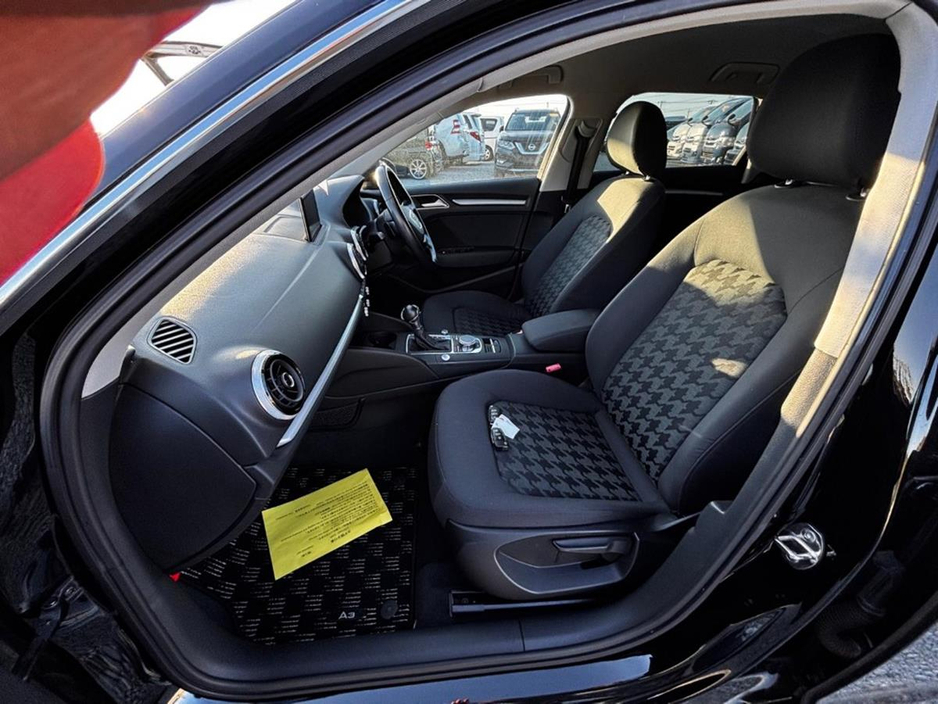 2015 Audi A3 - image 2