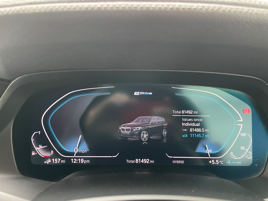 2022 BMW X5 - image 26