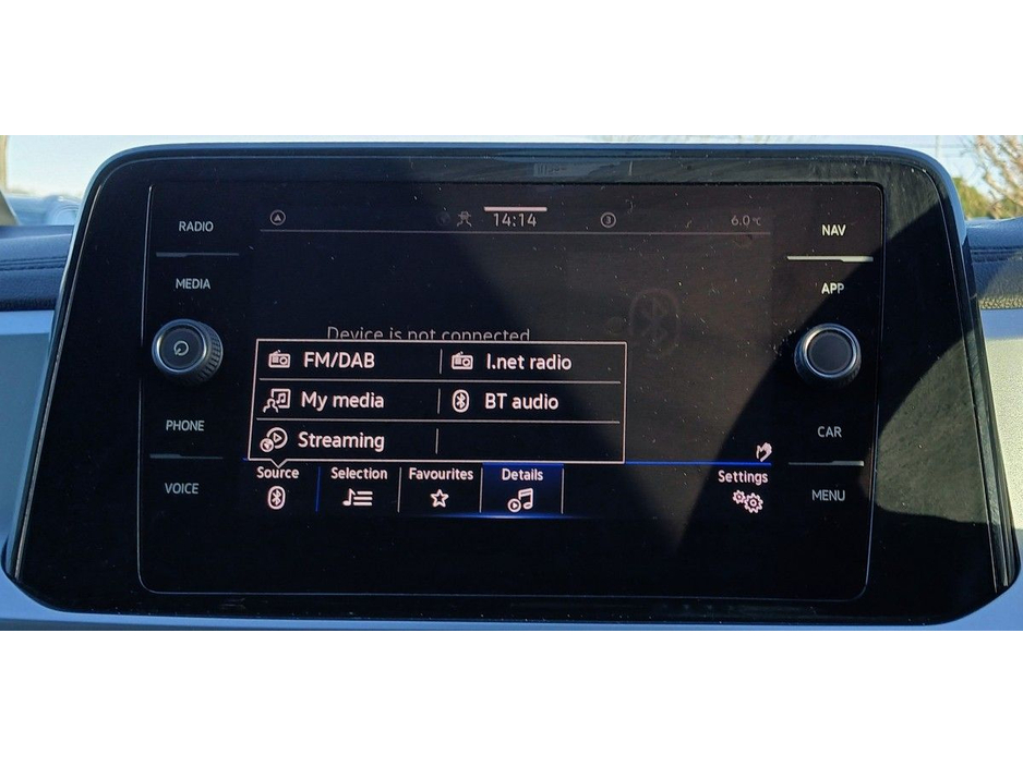 2023 Volkswagen T-Roc LIFE 2.0TDI 116HP *APP CONNECT, REVERSING CAMERA & MORE!*