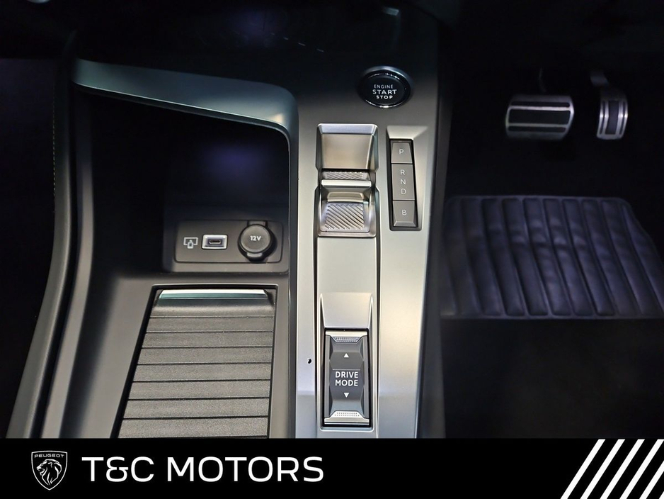 2023 Peugeot 308 308 GT HYBRID 180bhp PHEV Automatic, Peugeot Drive Assist, Bluetooth, Wireless Apple Carplay & Android Auto €29,995