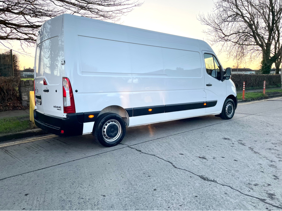 2022 Opel Movano L3H2 3500 2.3 CDTI 135BHP LWB €17,000