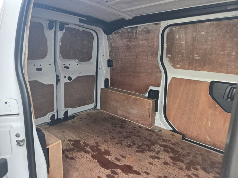 2017 Citroen Dispatch - image 8