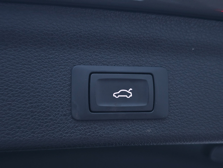 2019 Audi Q3 - image 22