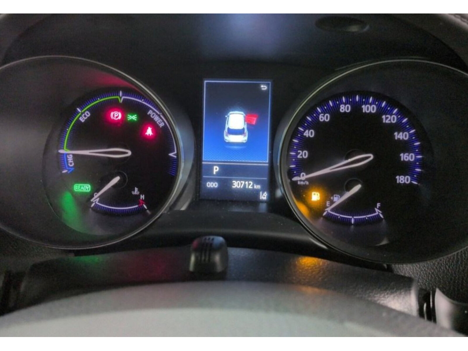 2021 Toyota C-HR - image 10