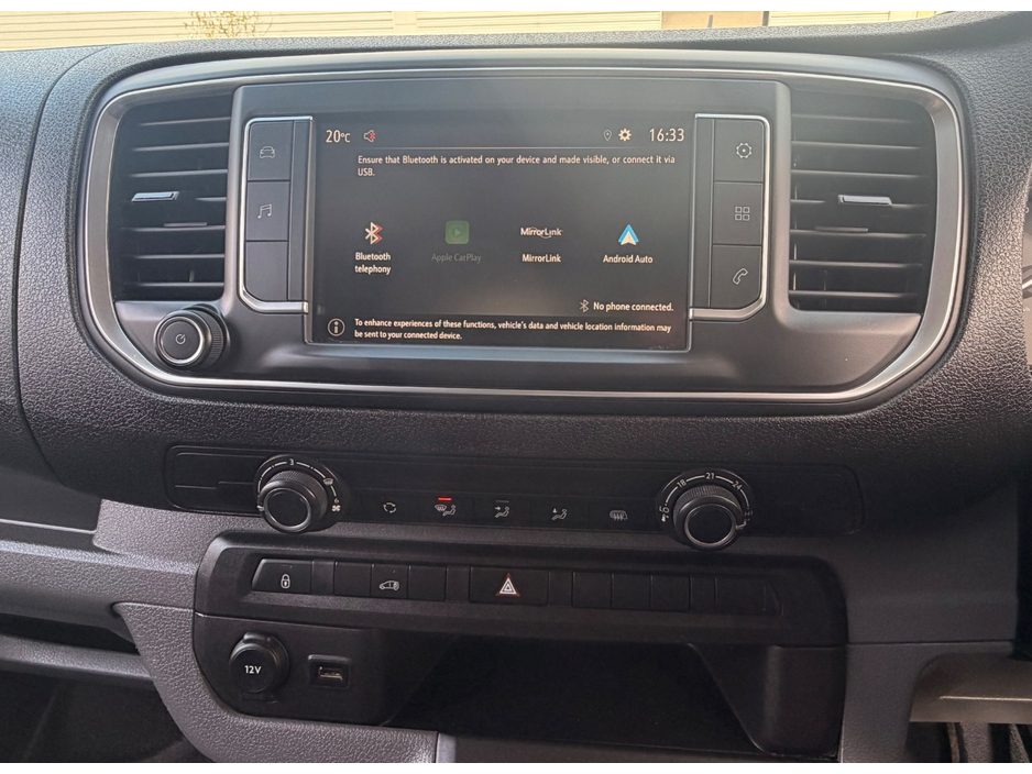 2022 Opel Vivaro - image 15