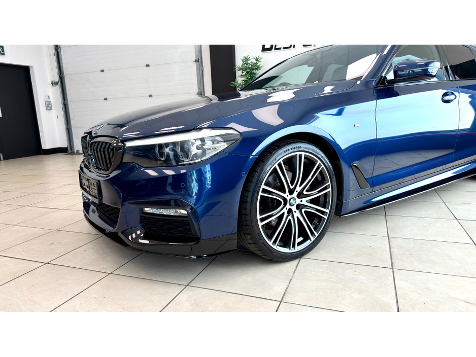 2018 BMW 5 Series - image 5