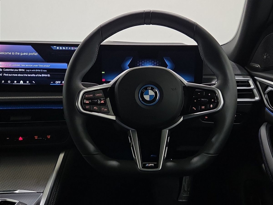 2025 BMW i4 - image 5