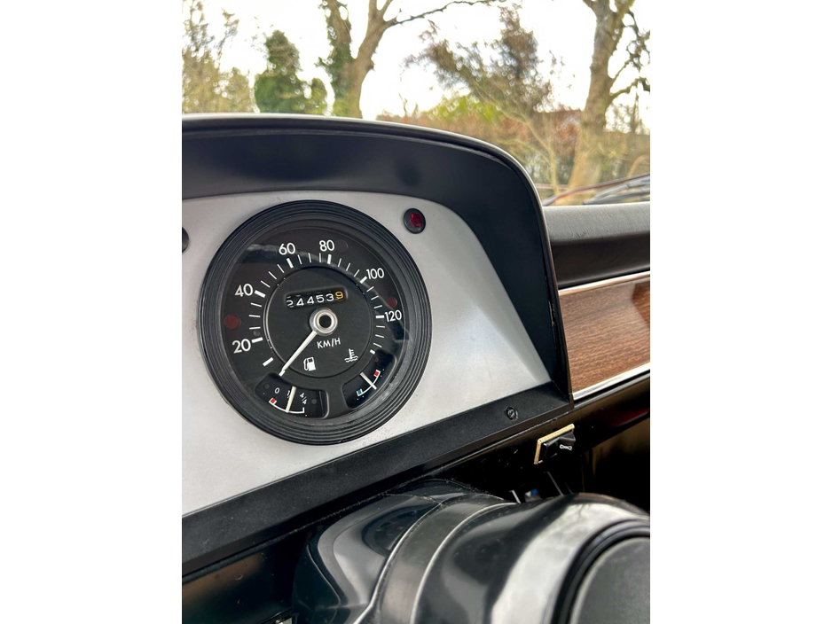 1976 Ford Transit Custom Kombi - image 36