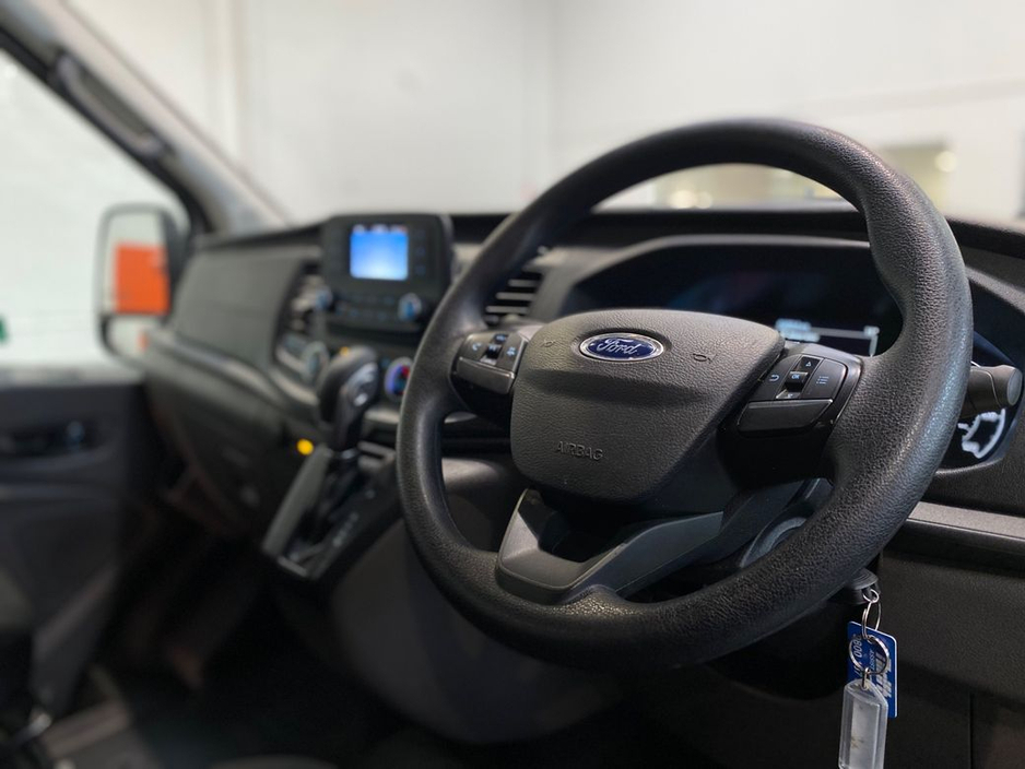 2023 Ford Transit - image 9