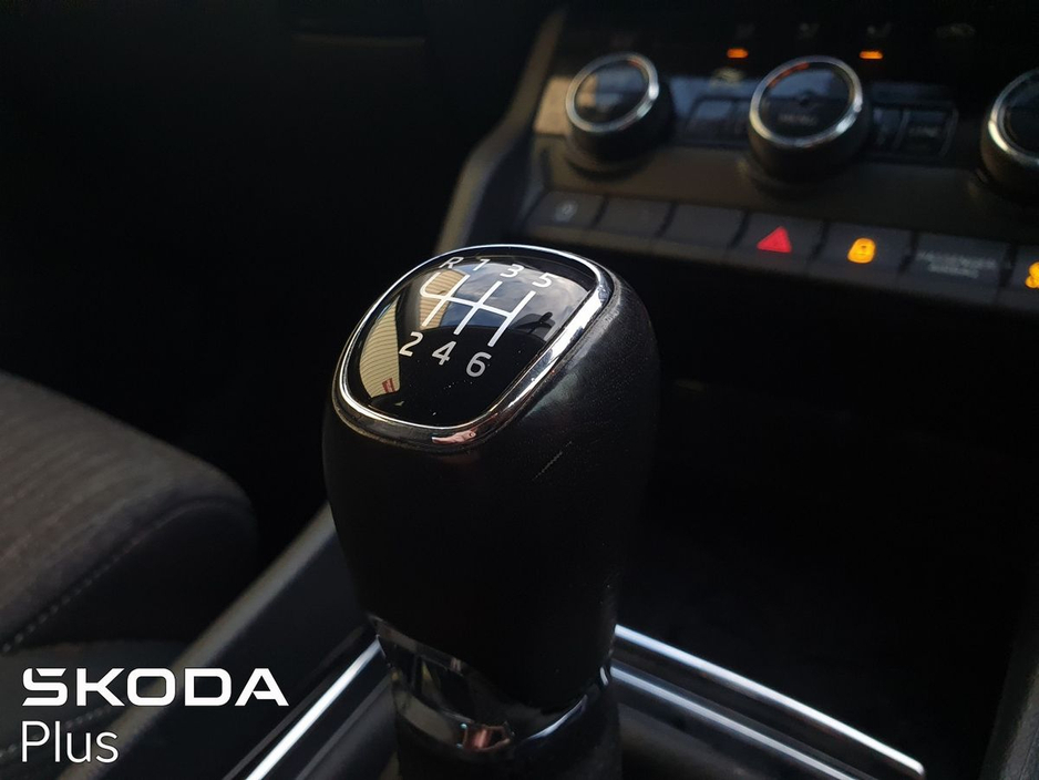 2021 Skoda Karoq Style 2.0TDi 115HP - 2 Year Warranty (From €103 per week) €27,995